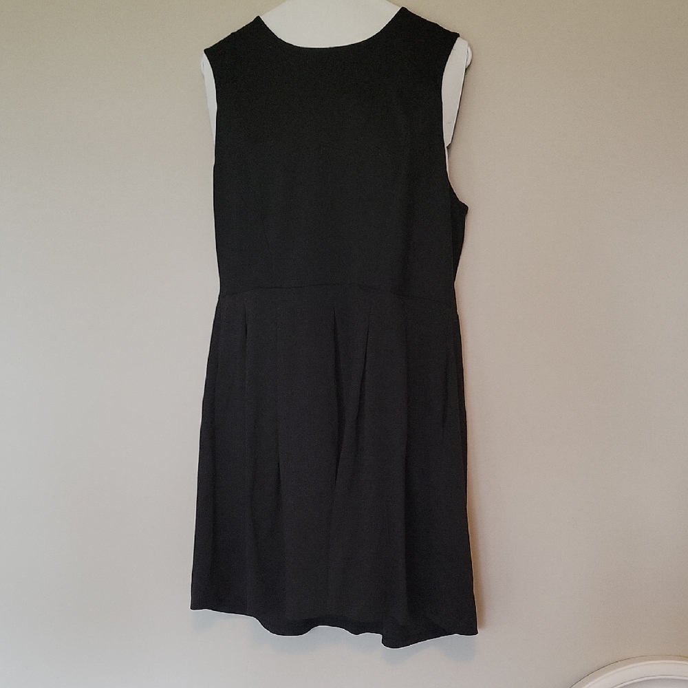 Massimo Black Sleeveless Mini Dress
